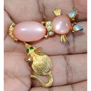 Cat And Mouse Pink Jelly Belly AB Rhinestone Gold Tone Vintage Dangle Brooch